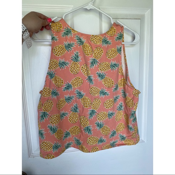 Forever 21 pineapple crop - Picture 2 of 2